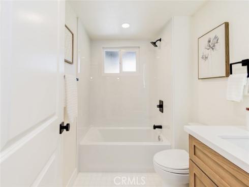 2433  Littleton  , Costa Mesa, CA