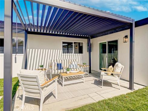 2433  Littleton  , Costa Mesa, CA