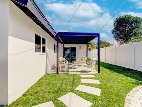 2433  Littleton  , Costa Mesa, CA