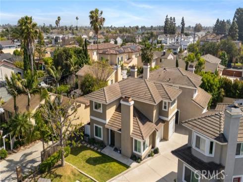 389  Ralcam   Place, Costa Mesa, CA