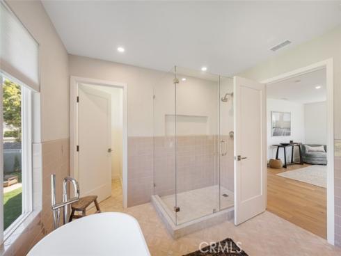 2880  Club House   Road, Costa Mesa, CA