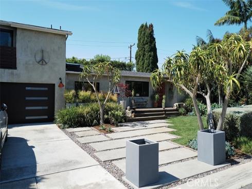 363 La Perle Lane