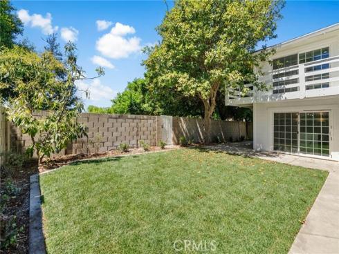 3375  Fuchsia Street  , Costa Mesa, CA