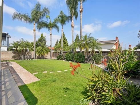 1070  Visalia  , Costa Mesa, CA