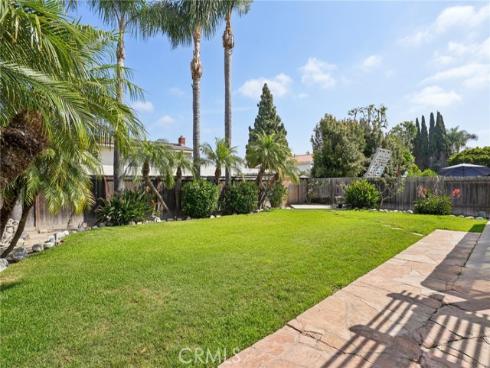 1070  Visalia  , Costa Mesa, CA