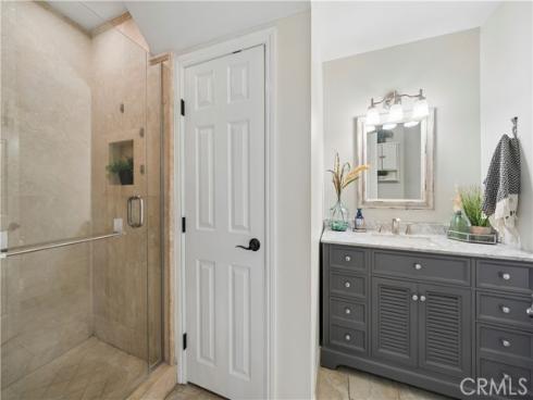 2414  Niagara  , Costa Mesa, CA