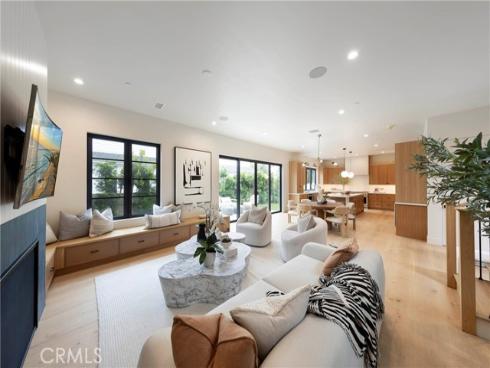 1594 Redlands Place