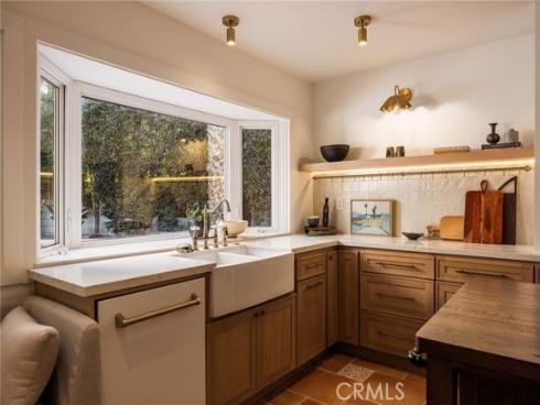 1096  Tulare  , Costa Mesa, CA