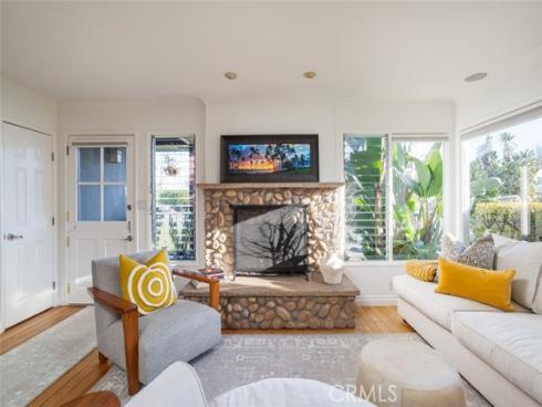 2011 Tustin Avenue, Costa Mesa, CA