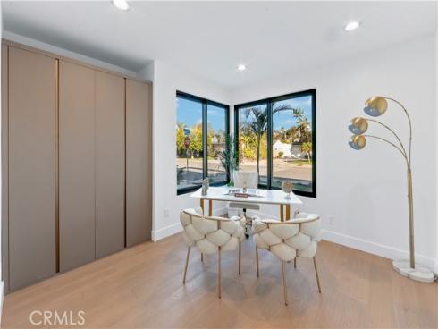 853  Oak  , Costa Mesa, CA