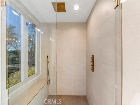 853  Oak  , Costa Mesa, CA