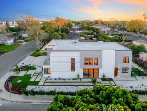 853  Oak  , Costa Mesa, CA