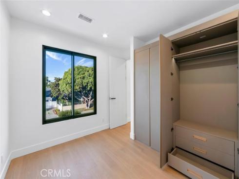 853  Oak  , Costa Mesa, CA