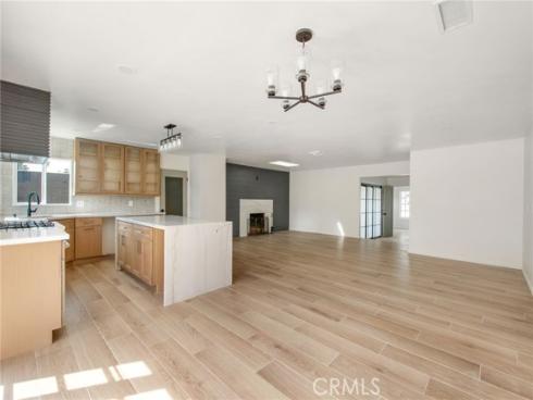 3230  Oregon  , Costa Mesa, CA