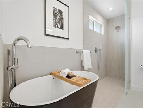 1713  Oahu   Place, Costa Mesa, CA