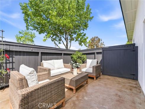 1713  Oahu   Place, Costa Mesa, CA