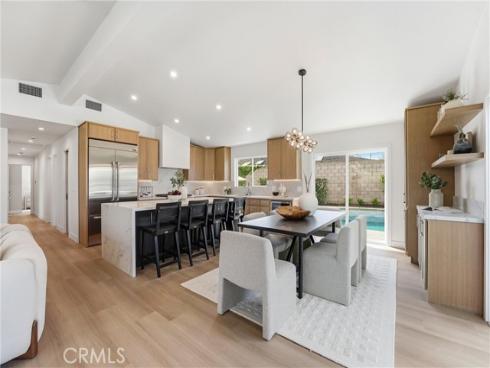 1713  Oahu   Place, Costa Mesa, CA