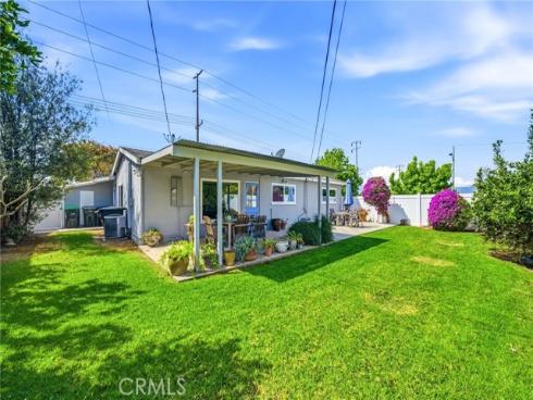 956  W Wilson St  , Costa Mesa, CA