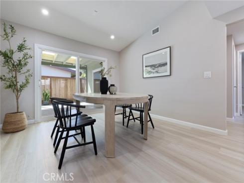 927  Presidio  , Costa Mesa, CA