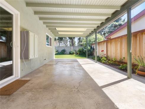 927  Presidio  , Costa Mesa, CA