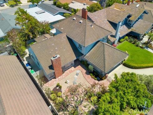 1104 Dennis Drive , Costa Mesa, CA
