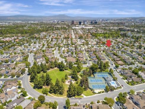 1104 Dennis Drive , Costa Mesa, CA