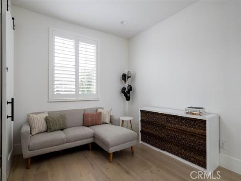 293 Mesa Dr , Costa Mesa, CA