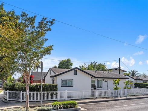 195 Broadway , Costa Mesa, CA