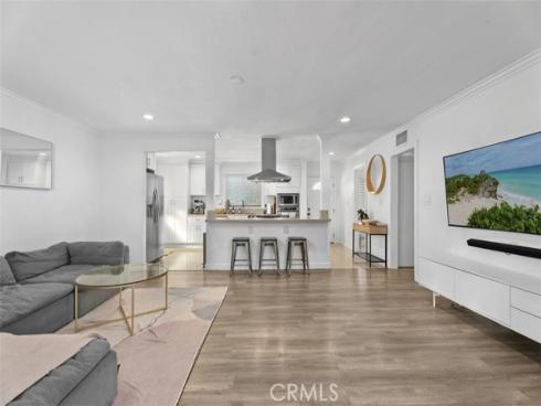 195 Broadway , Costa Mesa, CA