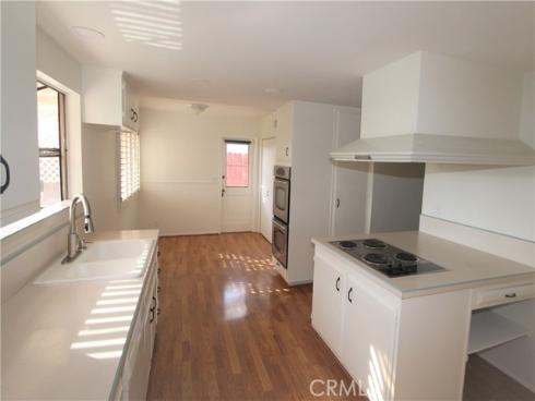 1067 Cheyenne Street, Costa Mesa, CA