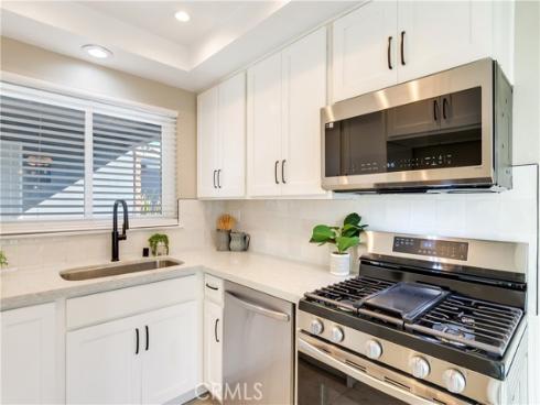 2408 Saratoga Way, Costa Mesa, CA