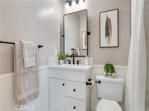 2408 Saratoga Way, Costa Mesa, CA