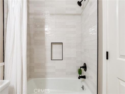 2408 Saratoga Way, Costa Mesa, CA