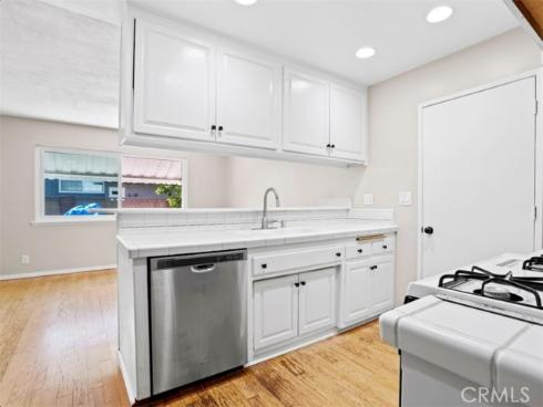 3074 Warren , Costa Mesa, CA