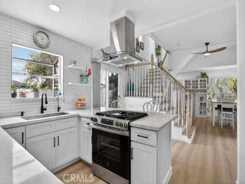 1010 W 19th  , Costa Mesa, CA