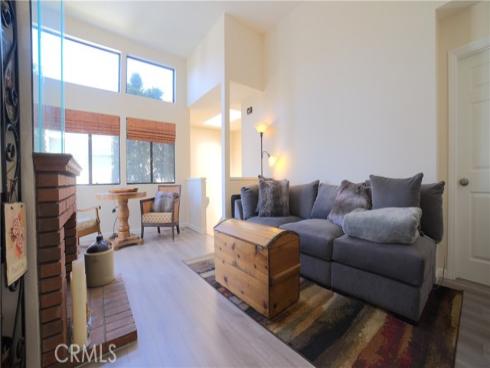 2336  Elden  B , Costa Mesa, CA