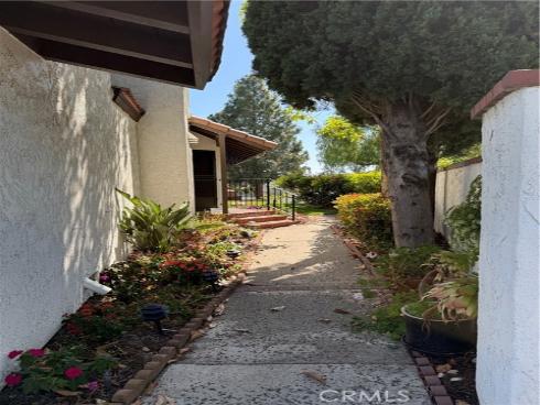 2754 Longwood Court, Costa Mesa, CA