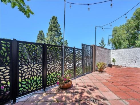 2754 Longwood Court, Costa Mesa, CA