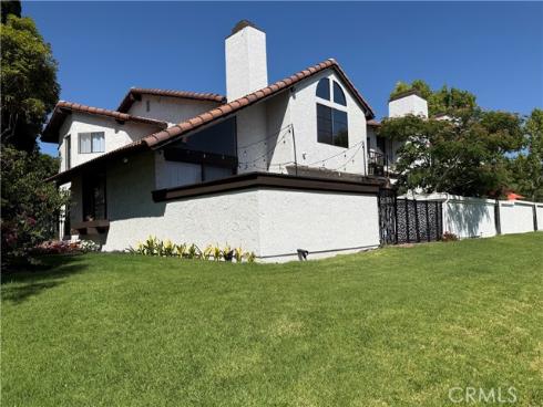 2754 Longwood Court, Costa Mesa, CA