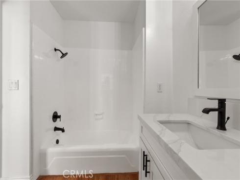164 Brookline Lane , Costa Mesa, CA