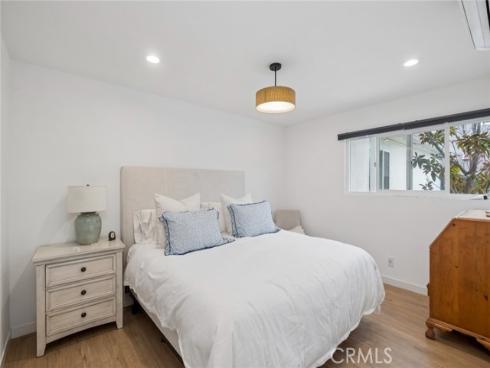 782 W 18th Street, Costa Mesa, CA