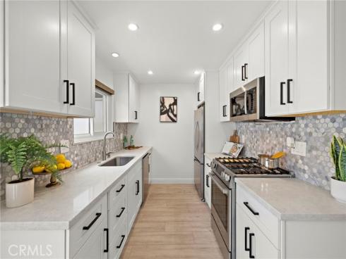 115 Morristown , Costa Mesa, CA