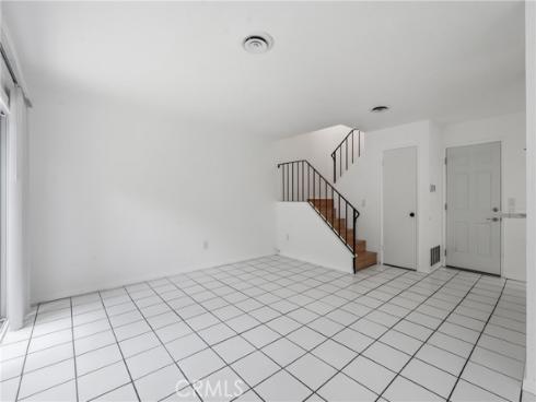 1646 Iowa C , Costa Mesa, CA