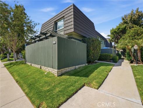 1646 Iowa C , Costa Mesa, CA