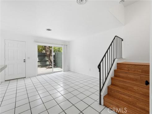 1646 Iowa C , Costa Mesa, CA