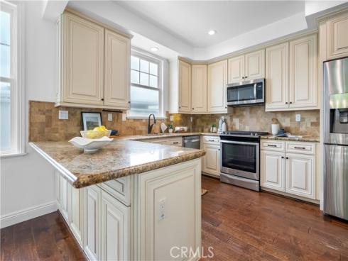 1578  Redlands  , Costa Mesa, CA