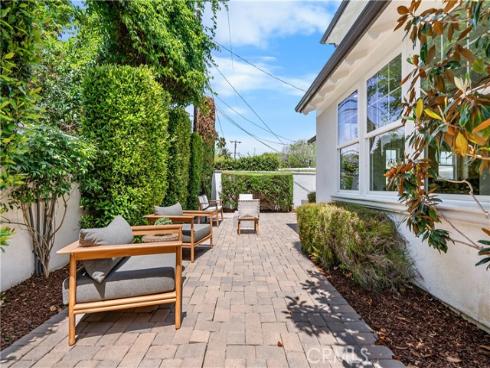 1578  Redlands  , Costa Mesa, CA