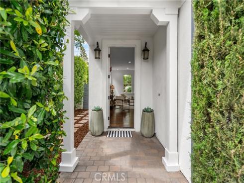 1578  Redlands  , Costa Mesa, CA