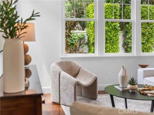 1578  Redlands  , Costa Mesa, CA