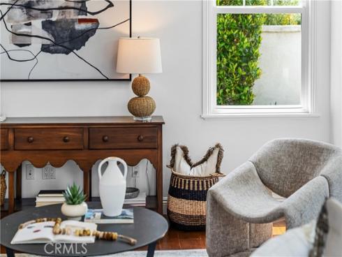 1578  Redlands  , Costa Mesa, CA